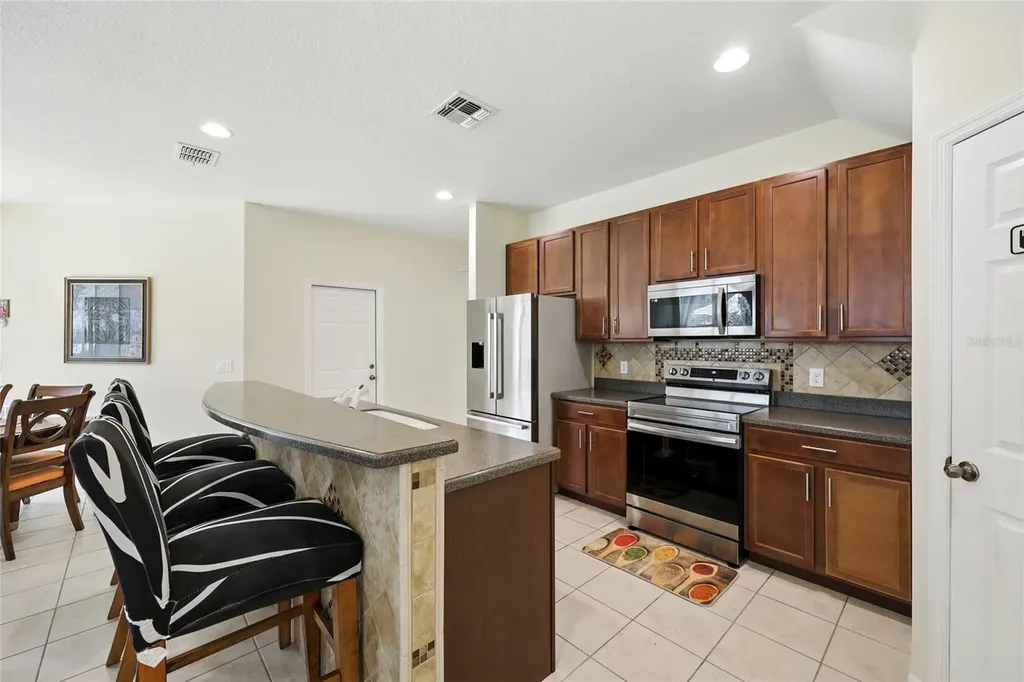 121 Las Fuentes Drive Kissimmee FL 34746