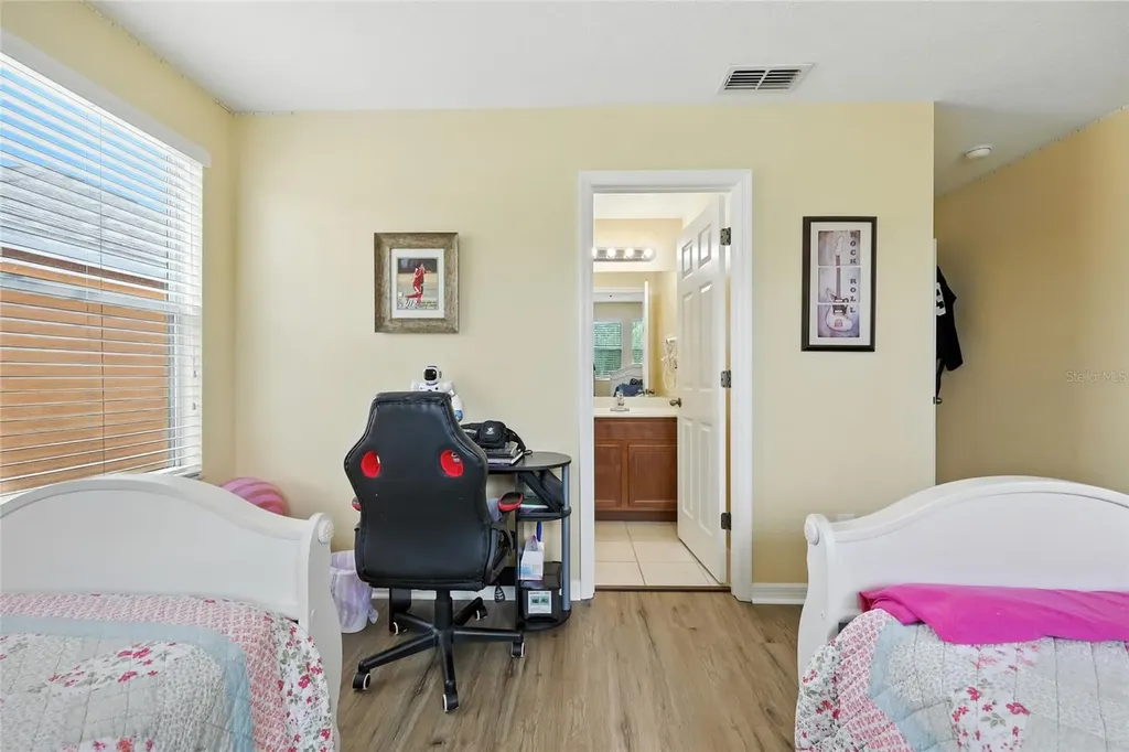 121 Las Fuentes Drive Kissimmee FL 34746