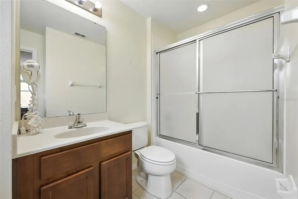 121 Las Fuentes Drive Kissimmee FL 34746