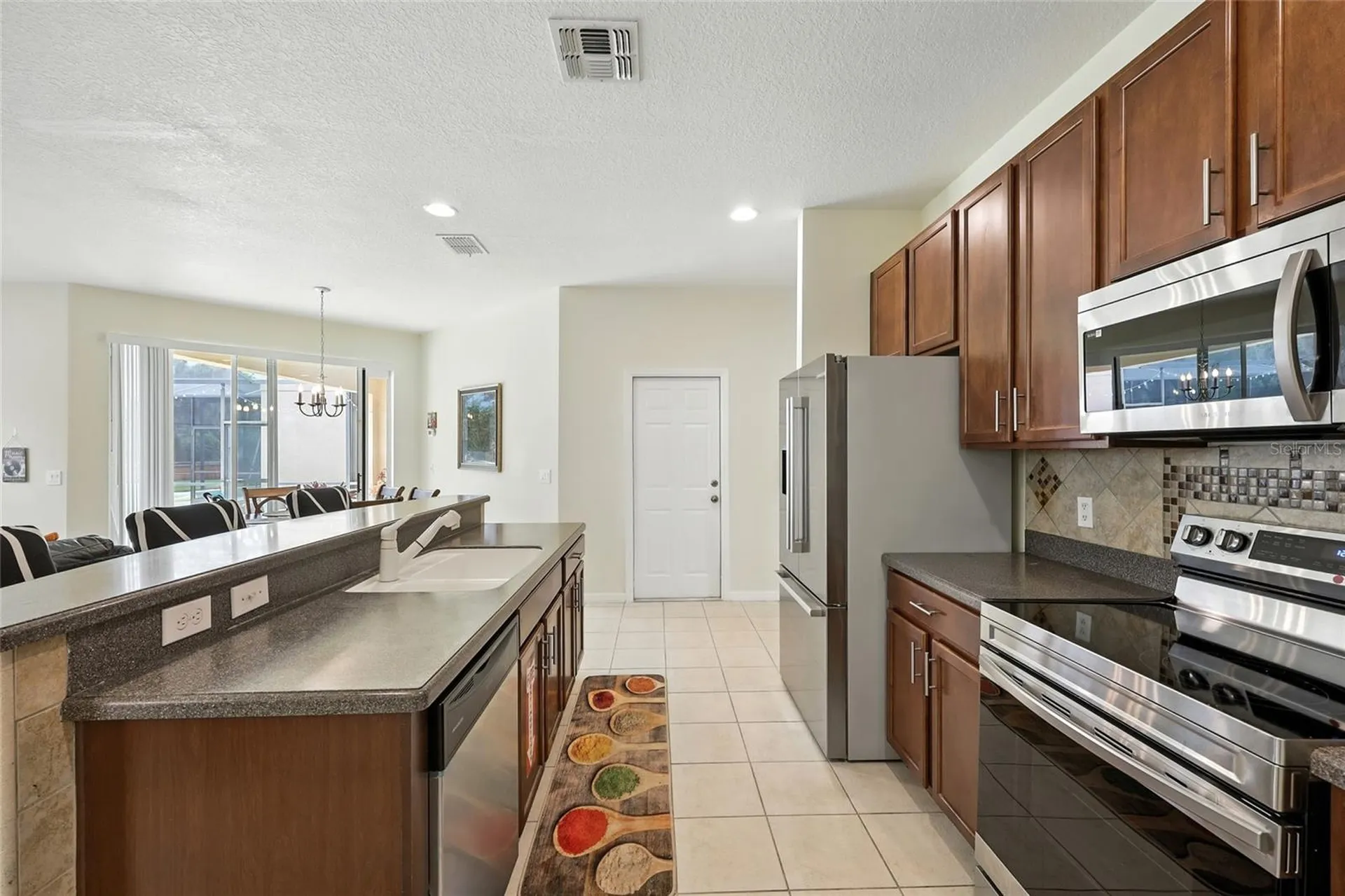 121 Las Fuentes Drive Kissimmee FL 34746