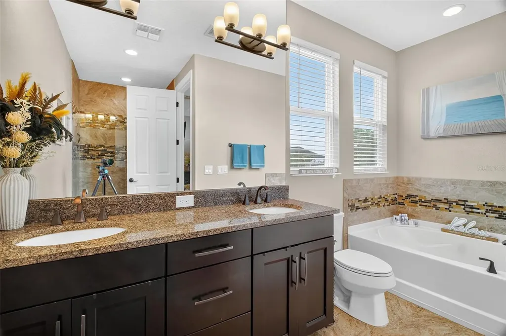 1105 Eagle Run Way Ocoee FL 34761