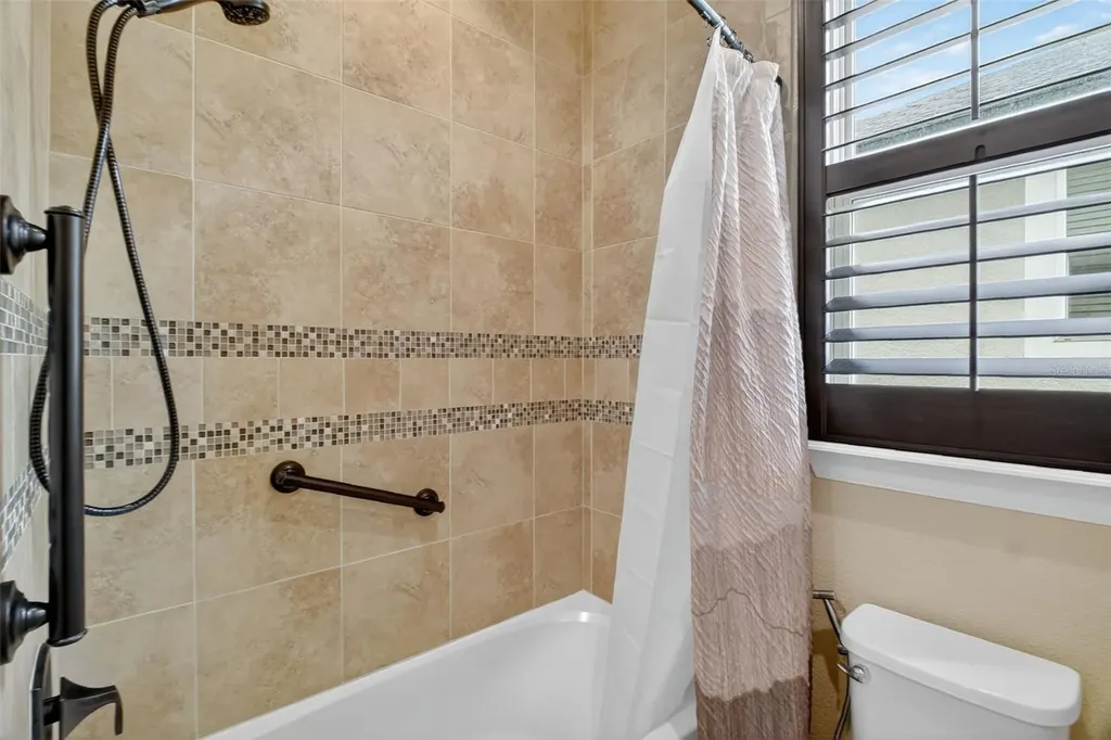 1105 Eagle Run Way Ocoee FL 34761