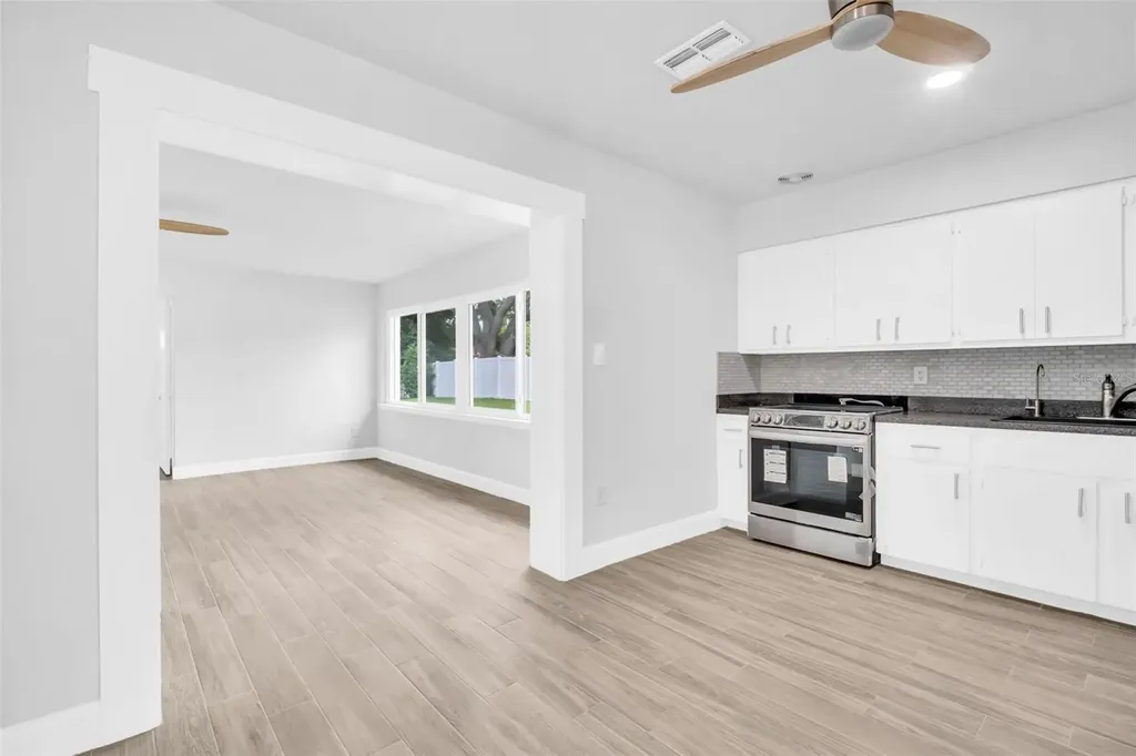 713 Pine Street Tarpon Springs FL 34689