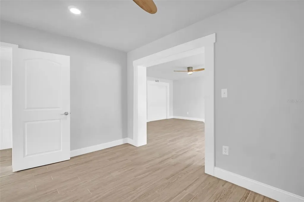 713 Pine Street Tarpon Springs FL 34689