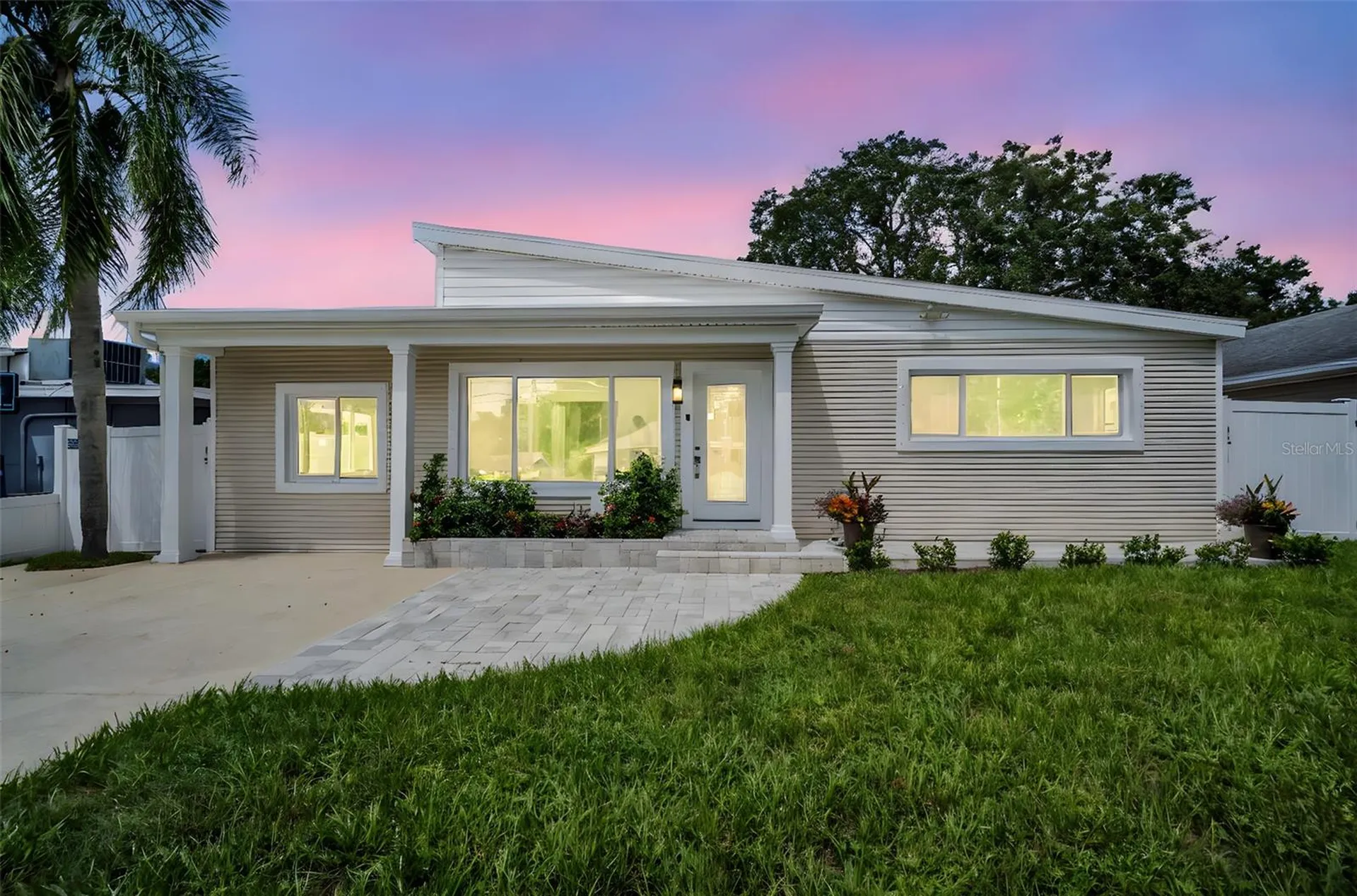 713 Pine Street Tarpon Springs FL 34689