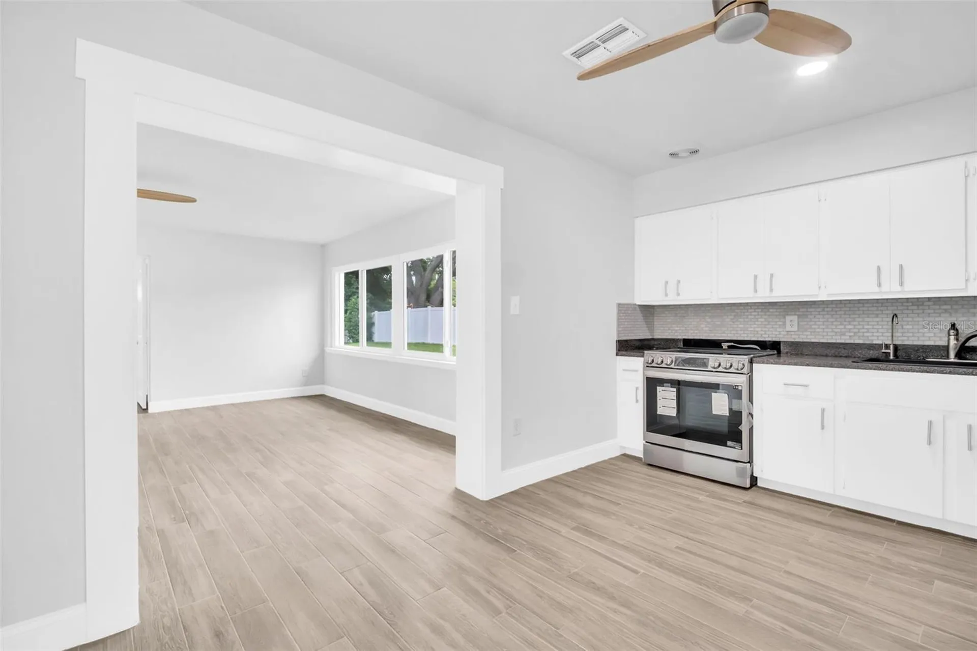 713 Pine Street Tarpon Springs FL 34689