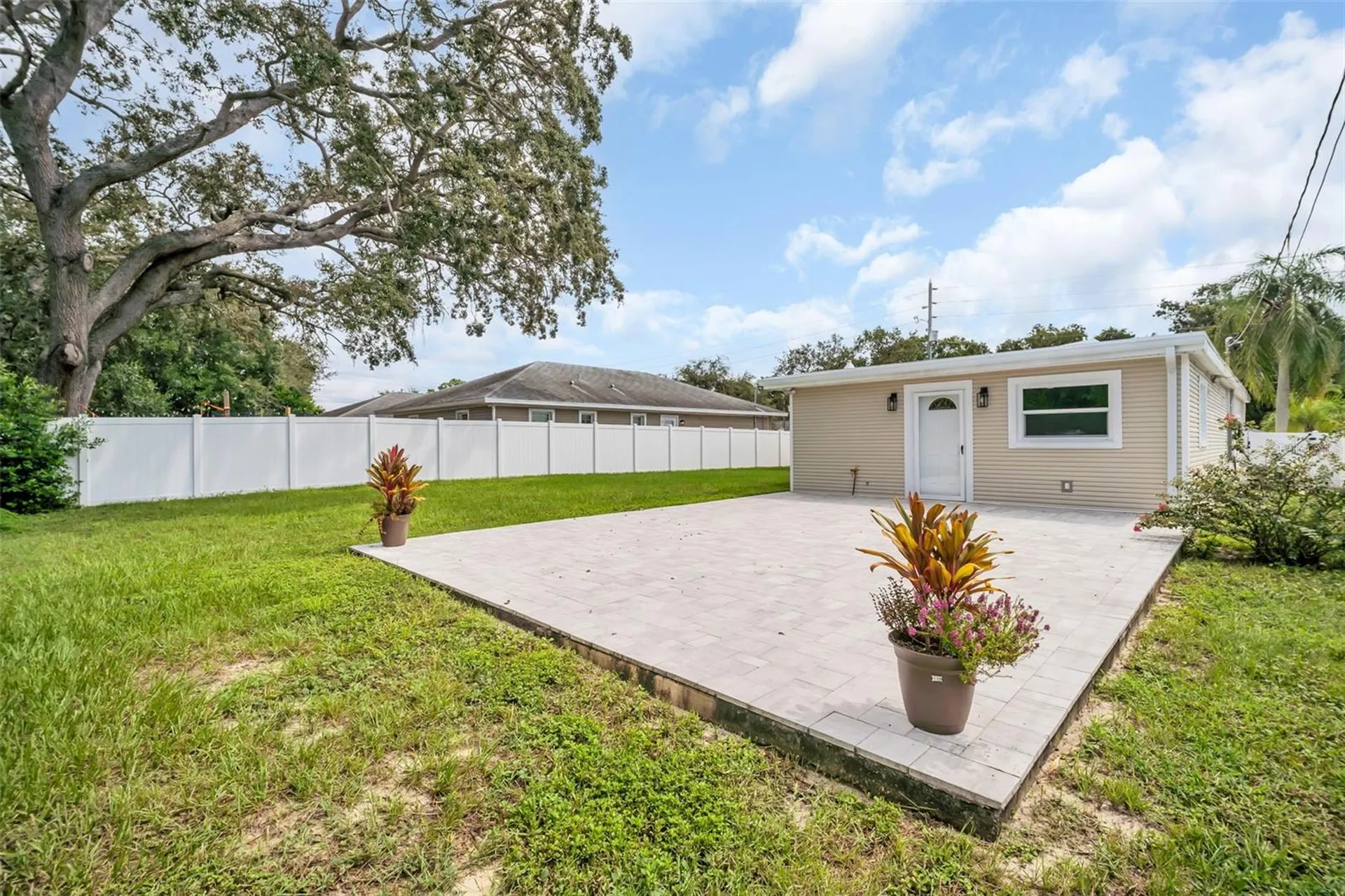 713 Pine Street Tarpon Springs FL 34689