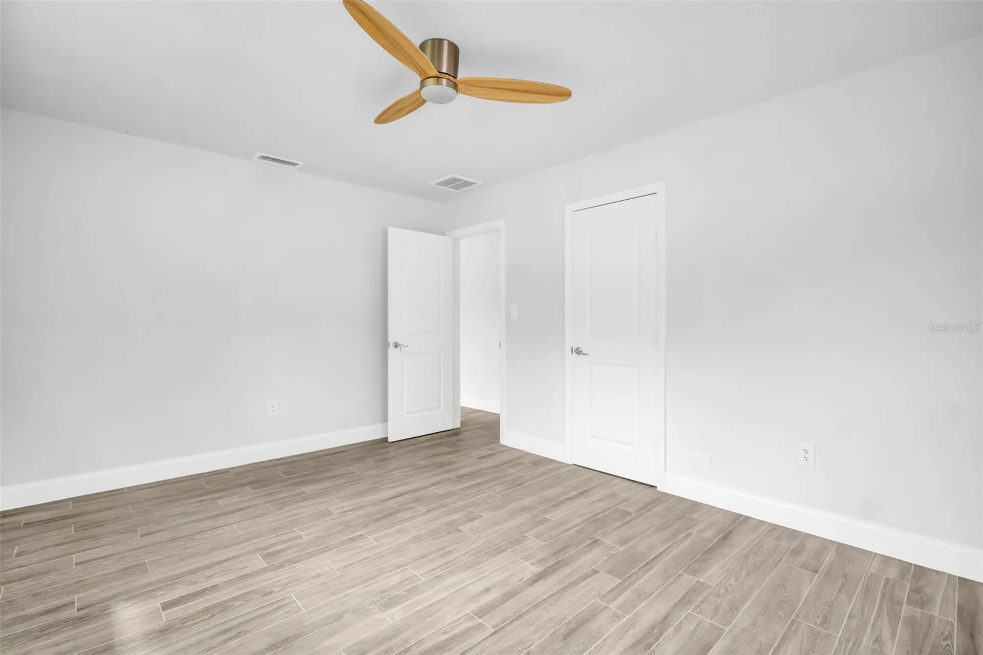713 Pine Street Tarpon Springs FL 34689