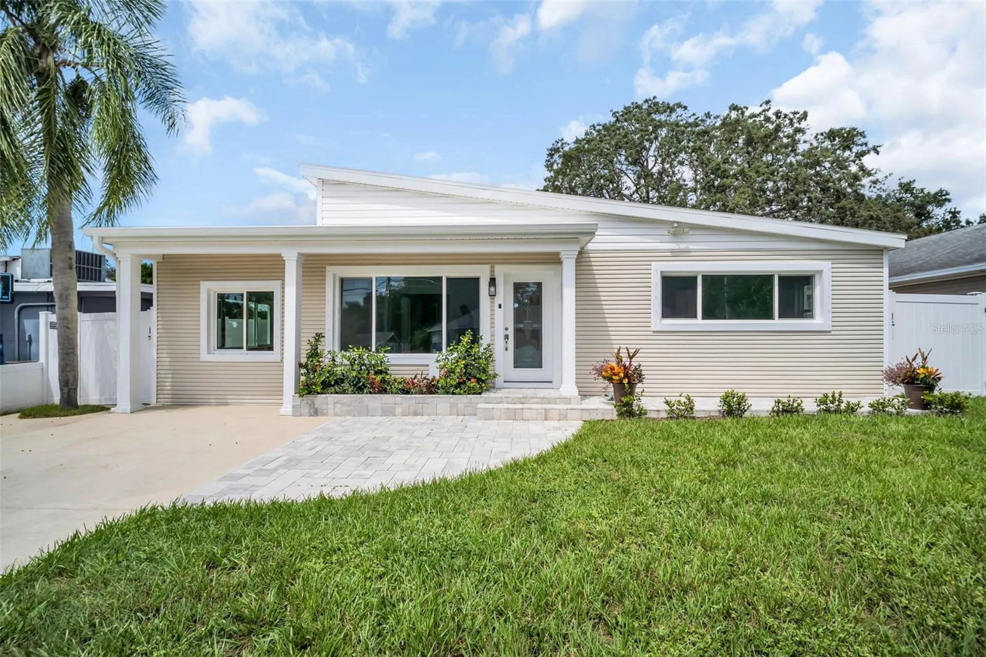 713 Pine Street Tarpon Springs FL 34689