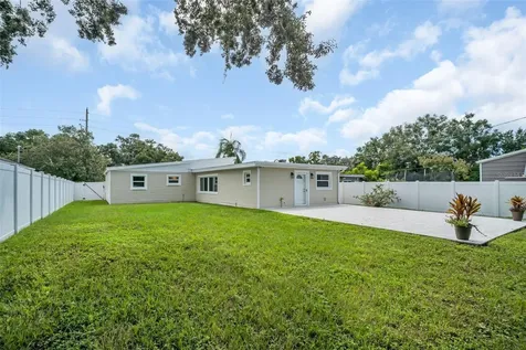 713 Pine Street Tarpon Springs FL 34689