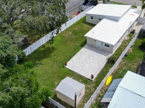 713 Pine Street Tarpon Springs FL 34689