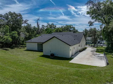 14069 Grandeur Way Dade City FL 33525