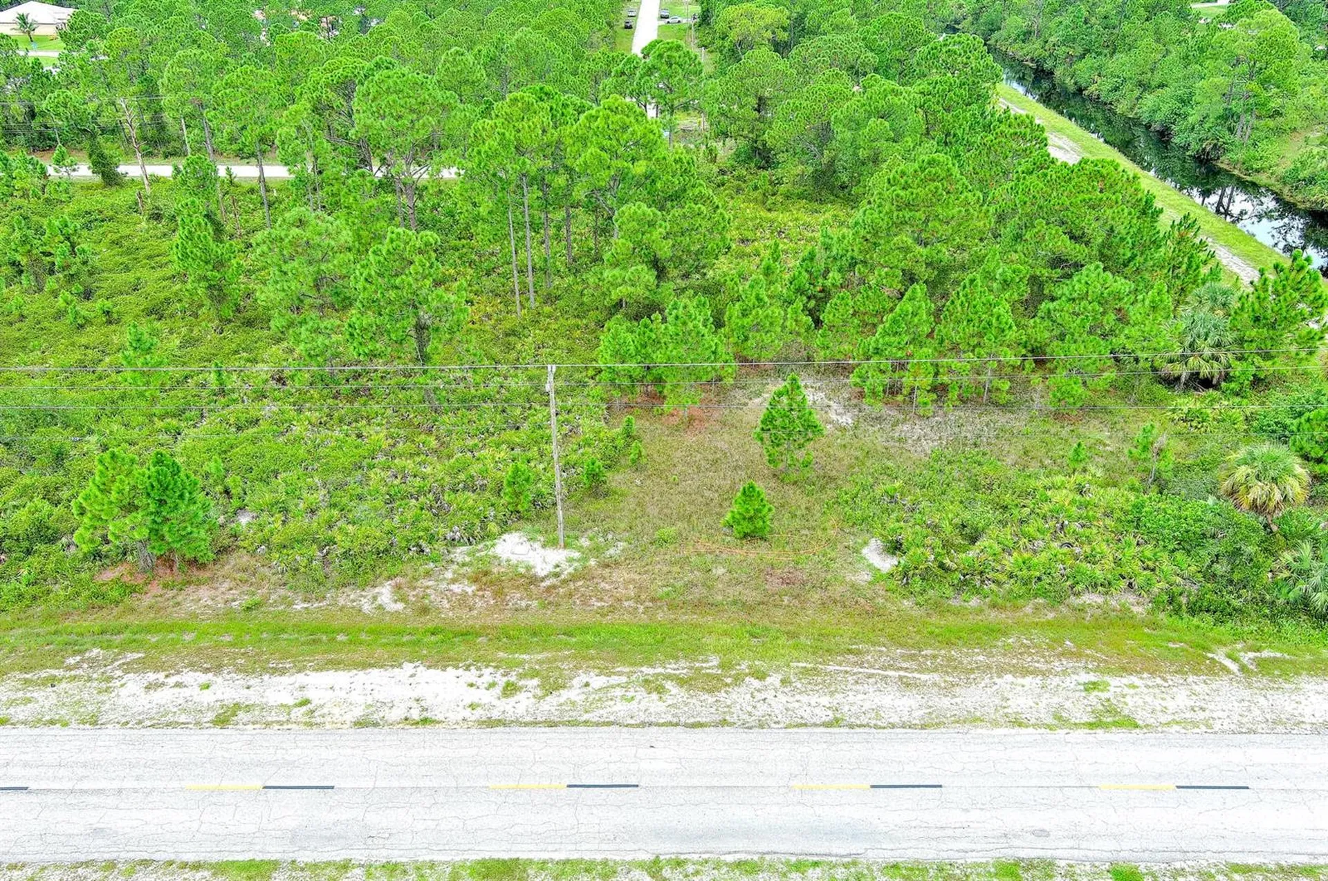 702 Eisenhower Boulevard Lehigh Acres FL 33974