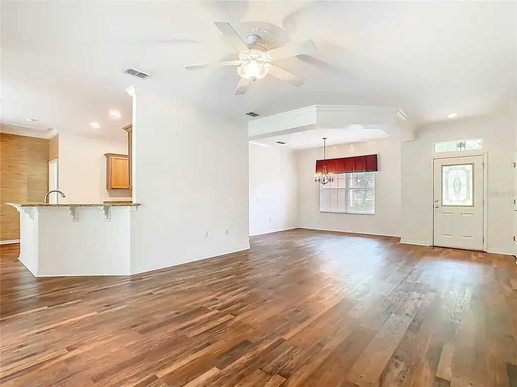 525 Shorehaven Drive Poinciana FL 34759