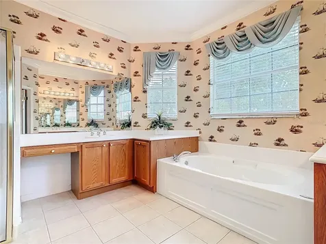 525 Shorehaven Drive Poinciana FL 34759
