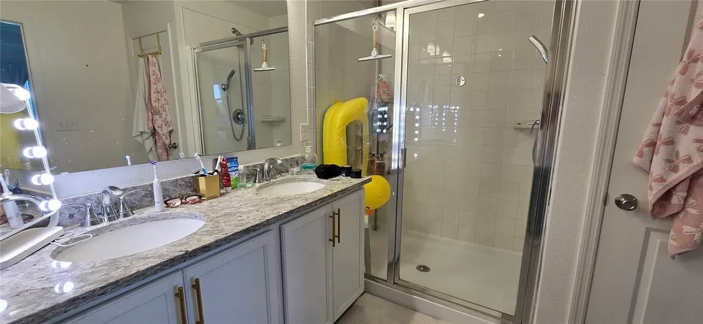 1446 Geranium Drive Mascotte FL 34753