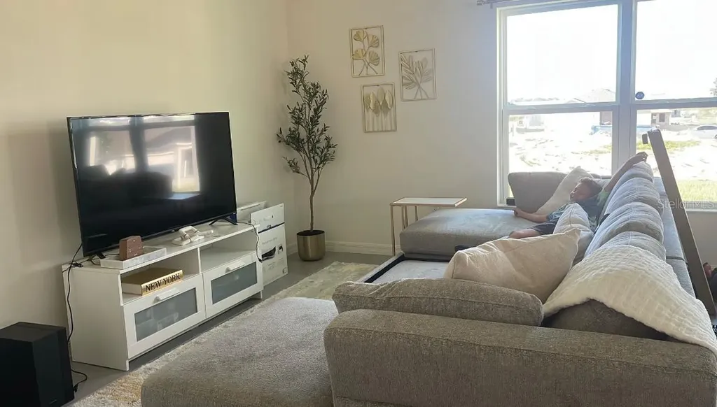 1446 Geranium Drive Mascotte FL 34753