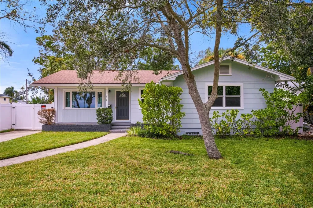 3650 Bayshore Boulevard NE St Petersburg FL 33703