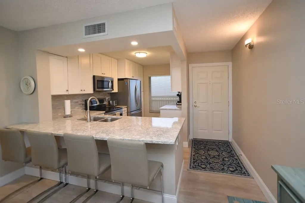 6294 Bahia Del Mar Circle St Petersburg FL 33715