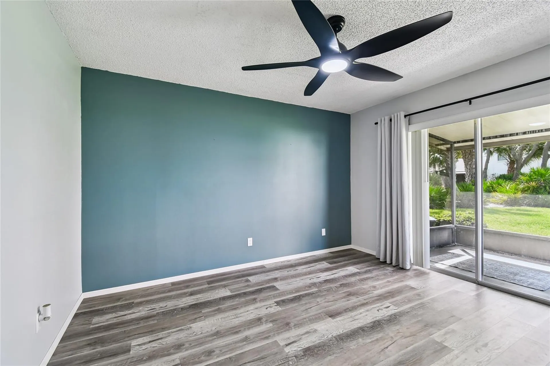 2480 Enterprise Road Clearwater FL 33763
