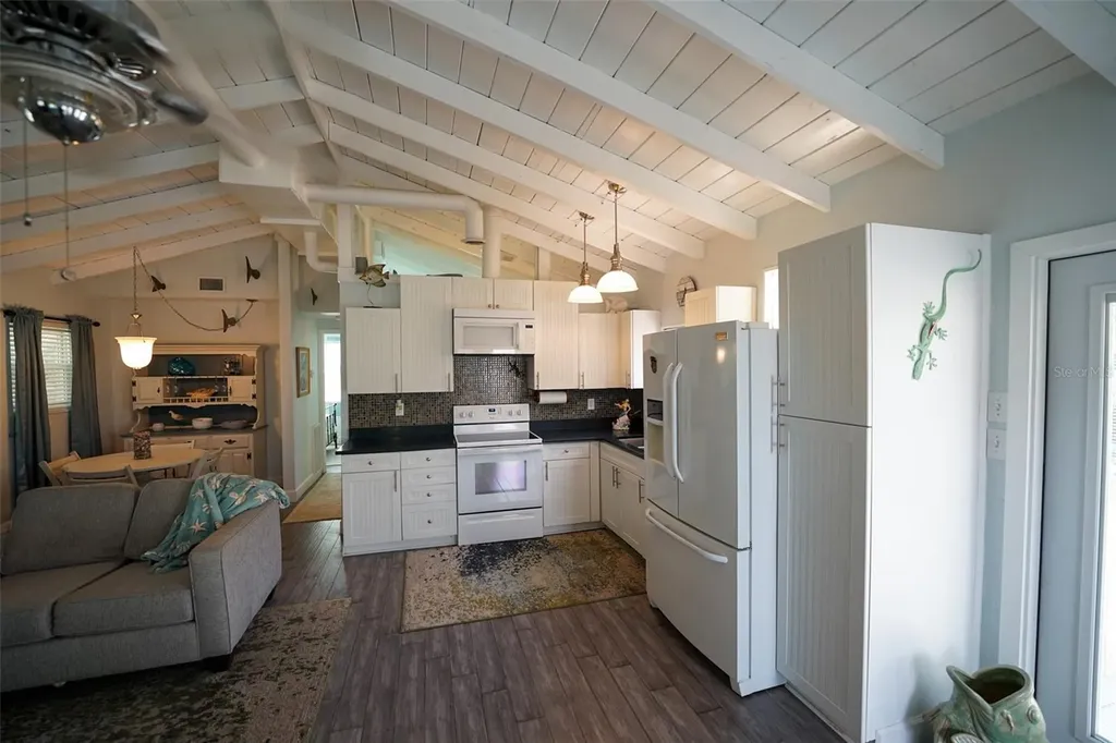 3480 Harbor Drive Weeki Wachee FL 34607