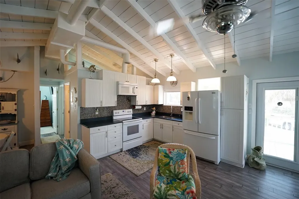 3480 Harbor Drive Weeki Wachee FL 34607