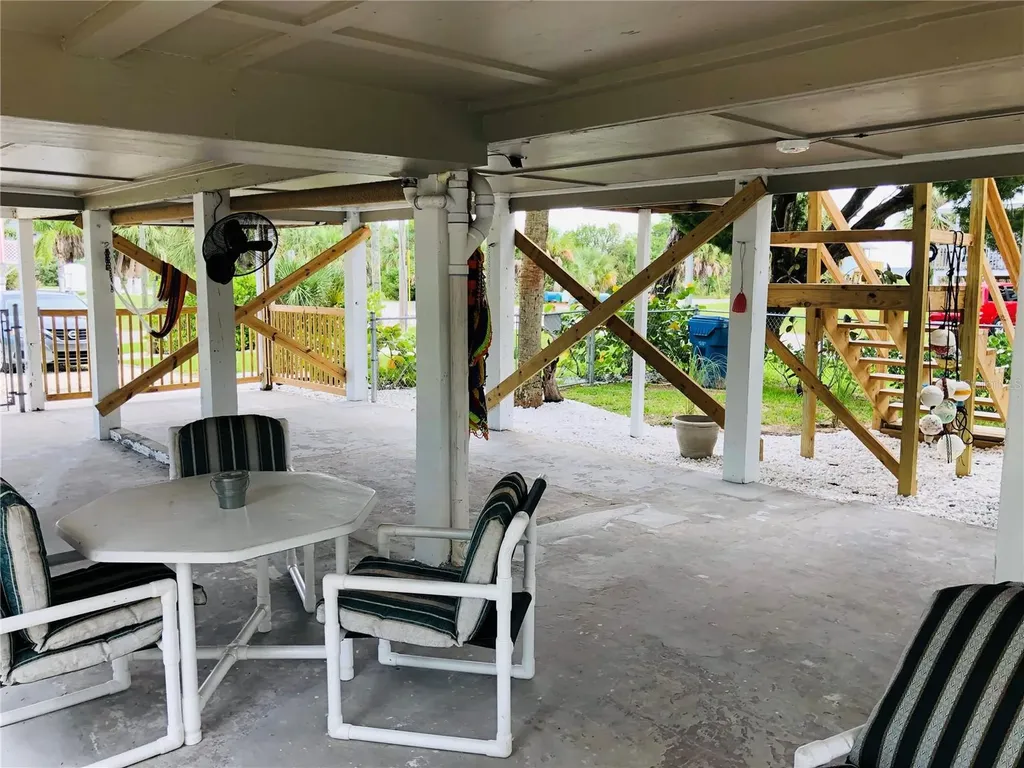 3480 Harbor Drive Weeki Wachee FL 34607