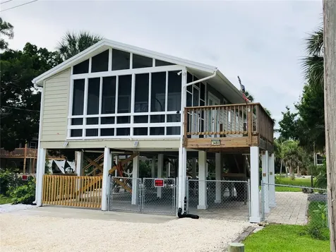 3480 Harbor Drive Weeki Wachee FL 34607
