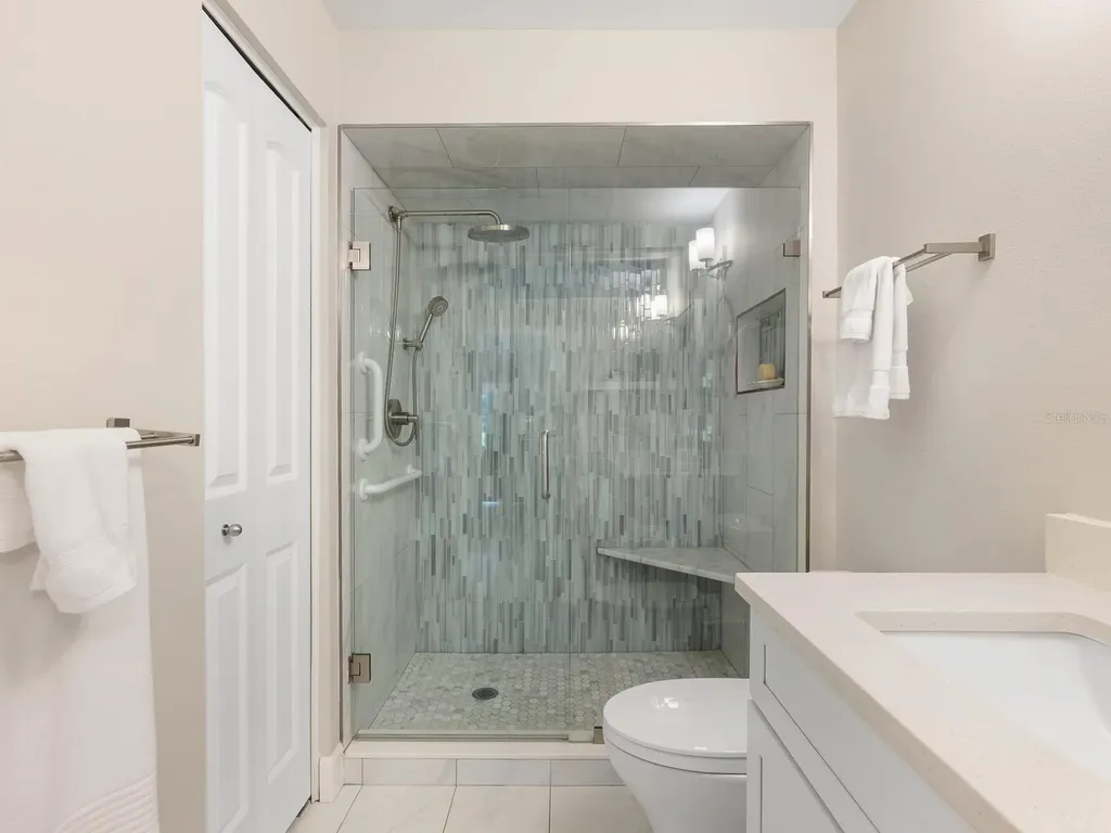 6103 Clubside Drive Sarasota FL 34243