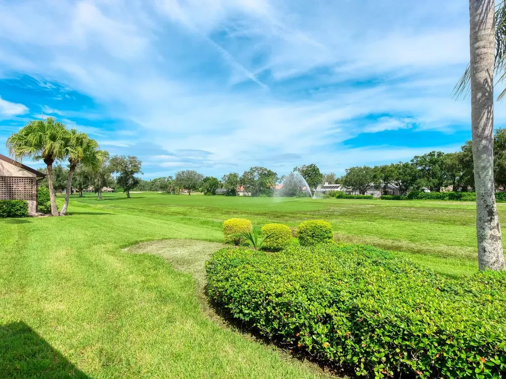 6103 Clubside Drive Sarasota FL 34243