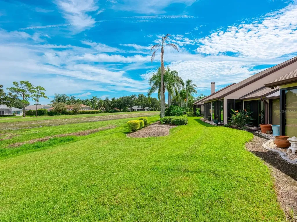 6103 Clubside Drive Sarasota FL 34243