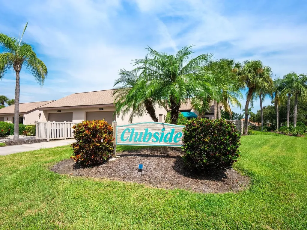 6103 Clubside Drive Sarasota FL 34243