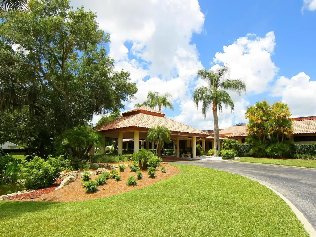 6103 Clubside Drive Sarasota FL 34243