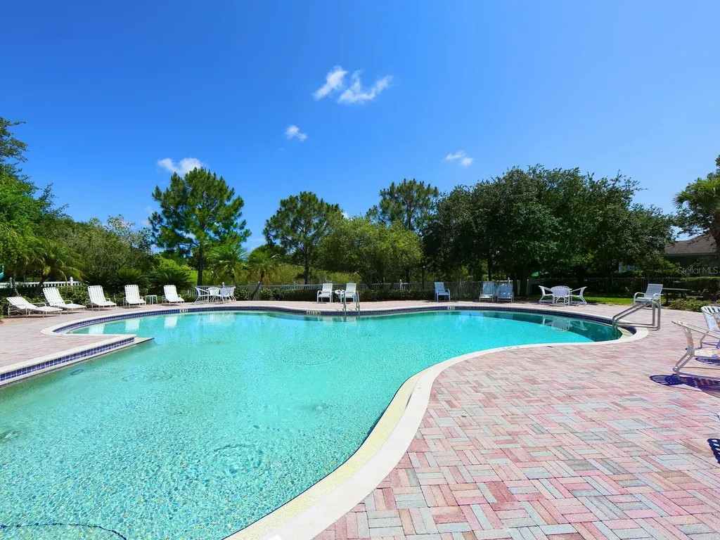 6103 Clubside Drive Sarasota FL 34243