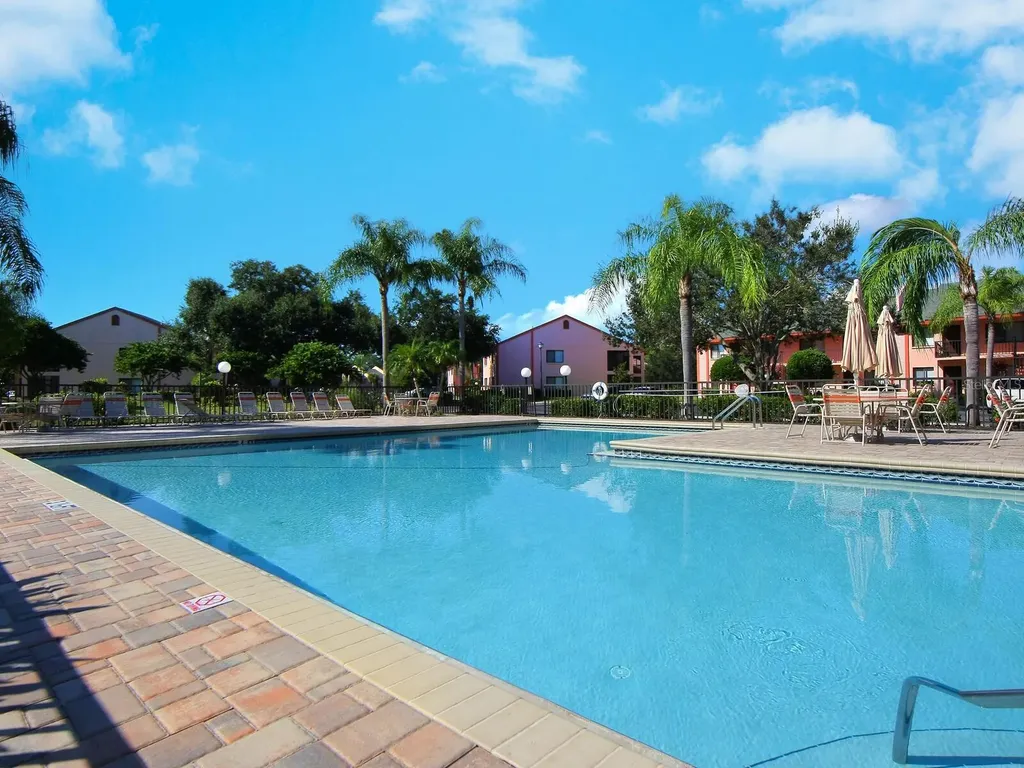 6103 Clubside Drive Sarasota FL 34243