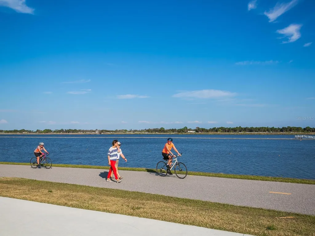 6103 Clubside Drive Sarasota FL 34243