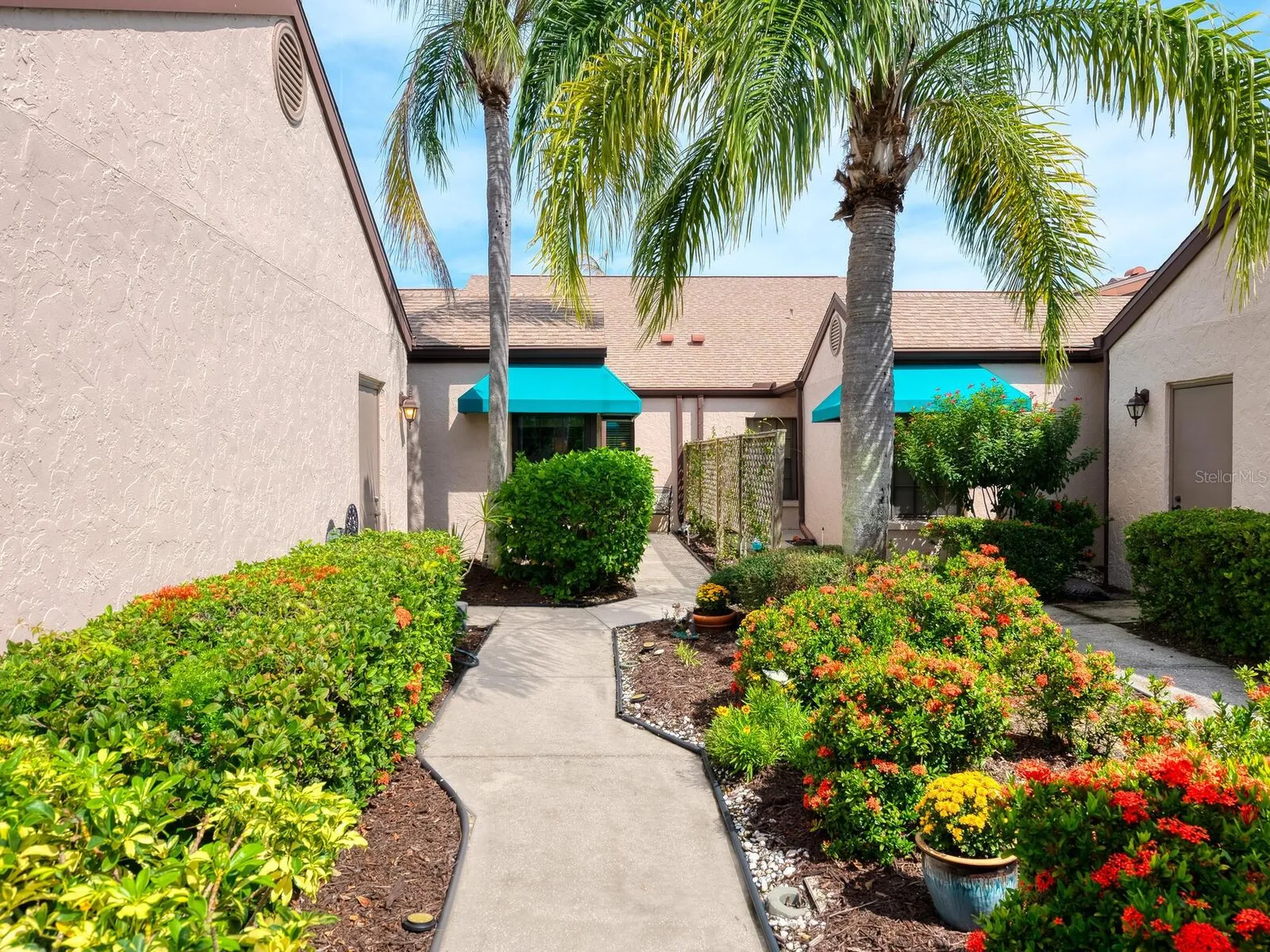 6103 Clubside Drive Sarasota FL 34243