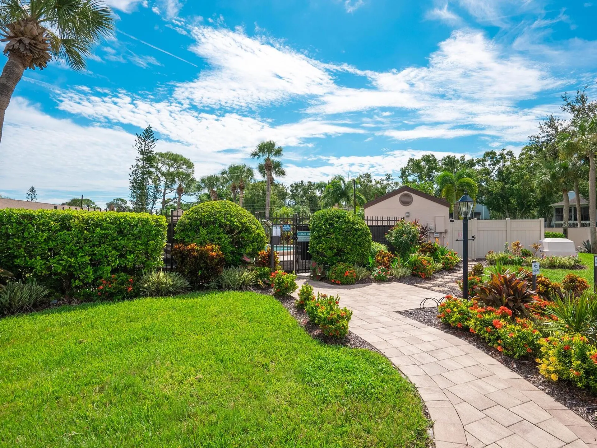 6103 Clubside Drive Sarasota FL 34243