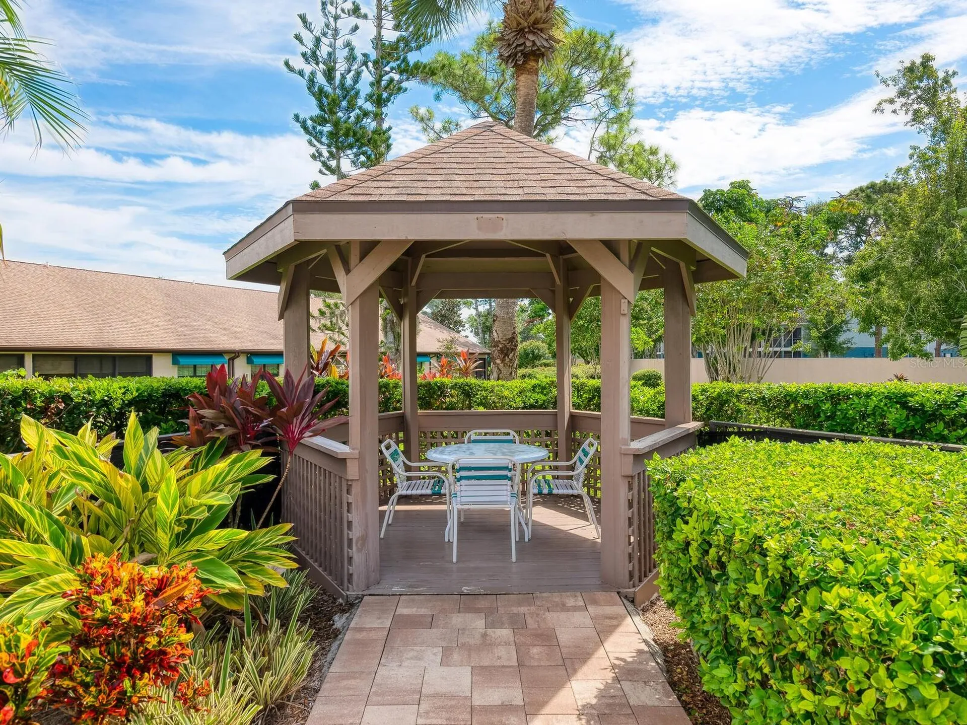 6103 Clubside Drive Sarasota FL 34243