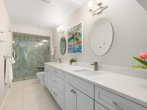 6103 Clubside Drive Sarasota FL 34243