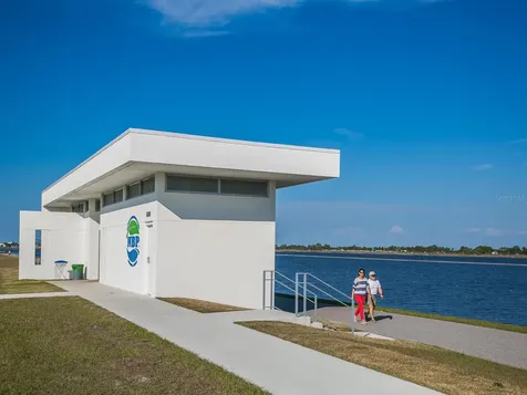 6103 Clubside Drive Sarasota FL 34243