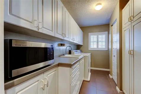 329 Club Manor Drive Sun City Center FL 33573