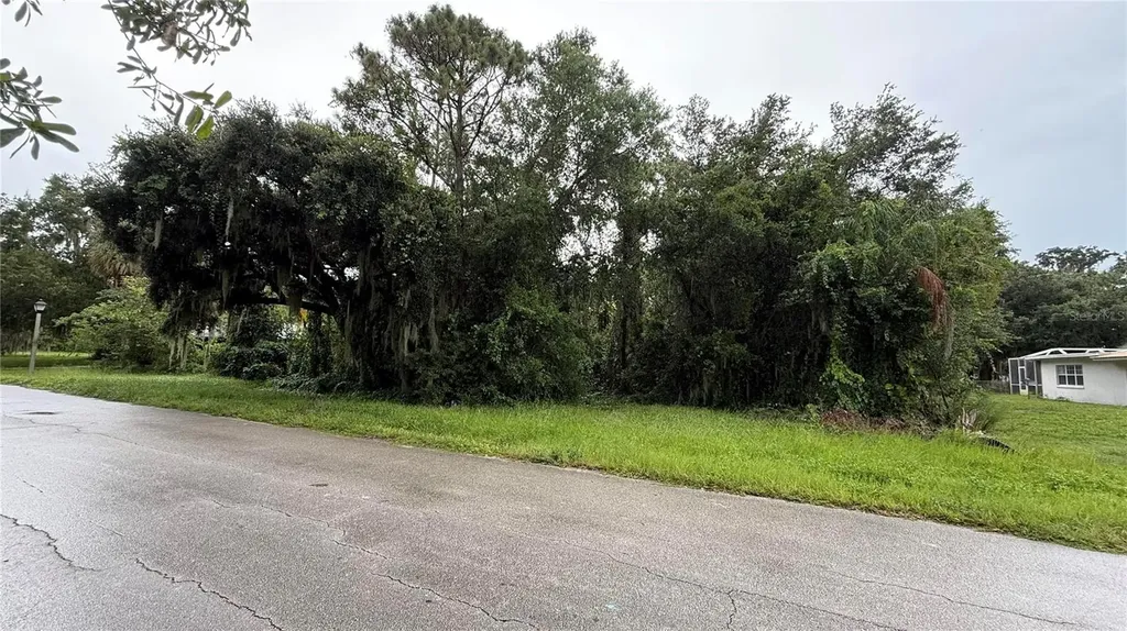 6225 Sherman Terrace Sebring FL 33876