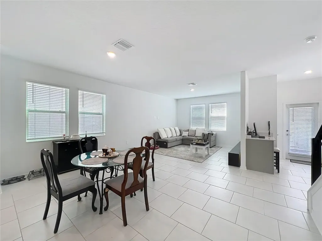 4152 Pino Street Apopka FL 32712