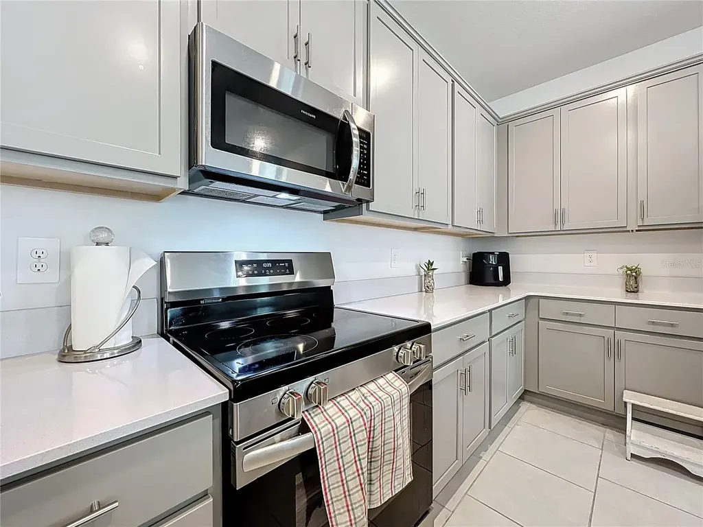 4152 Pino Street Apopka FL 32712