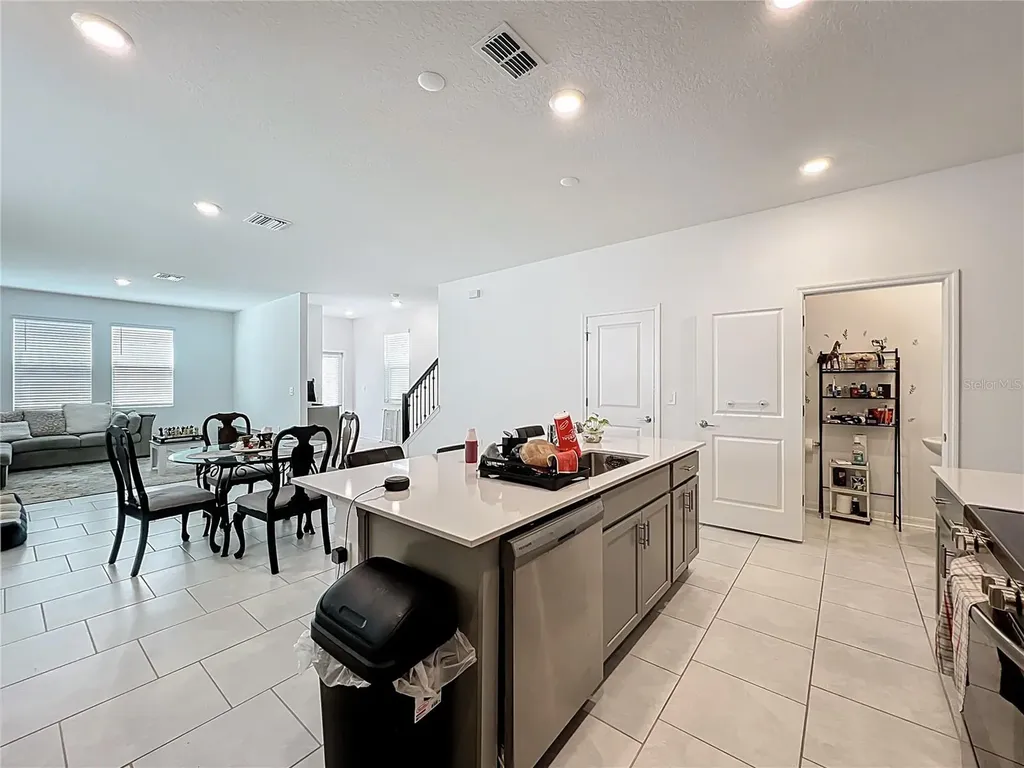 4152 Pino Street Apopka FL 32712