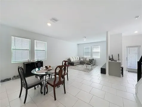 4152 Pino Street Apopka FL 32712