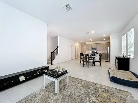 4152 Pino Street Apopka FL 32712