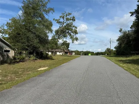 9339 N Milam Way Citrus Springs FL 34434