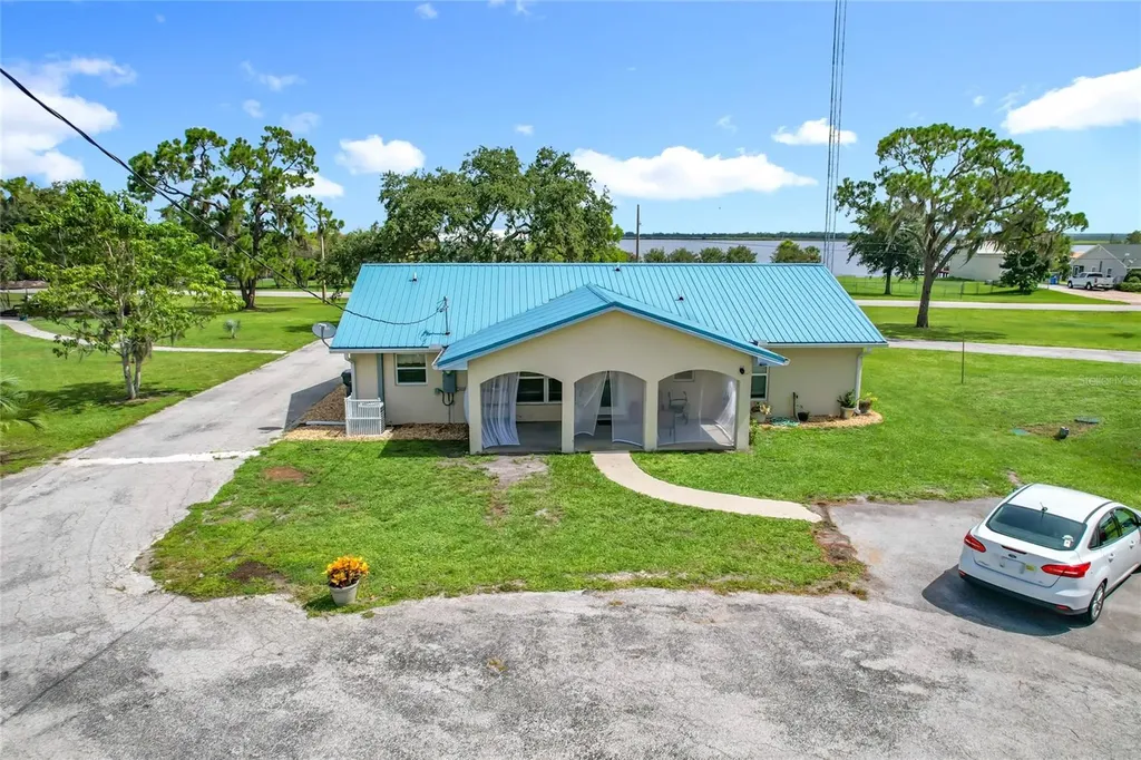 701 Keen Road Frostproof FL 33843